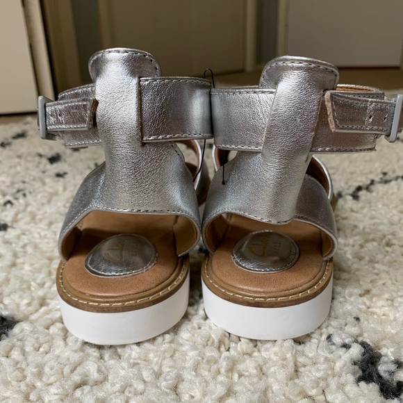 Wonen’s Clark’s Lydie Hala Sandal - Picture 3 of 4